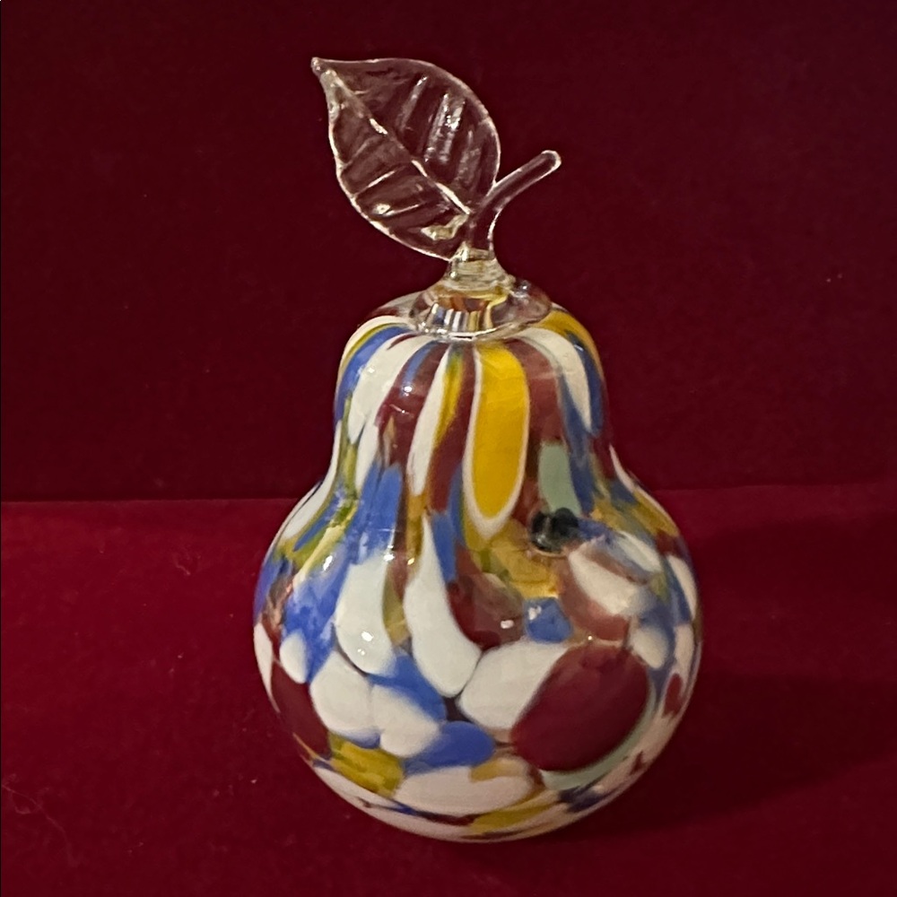 Hand-Blown Art Glass Pear • Multicolour Murano-Style Figurine • Vintage Decor - Picture 3 of 8